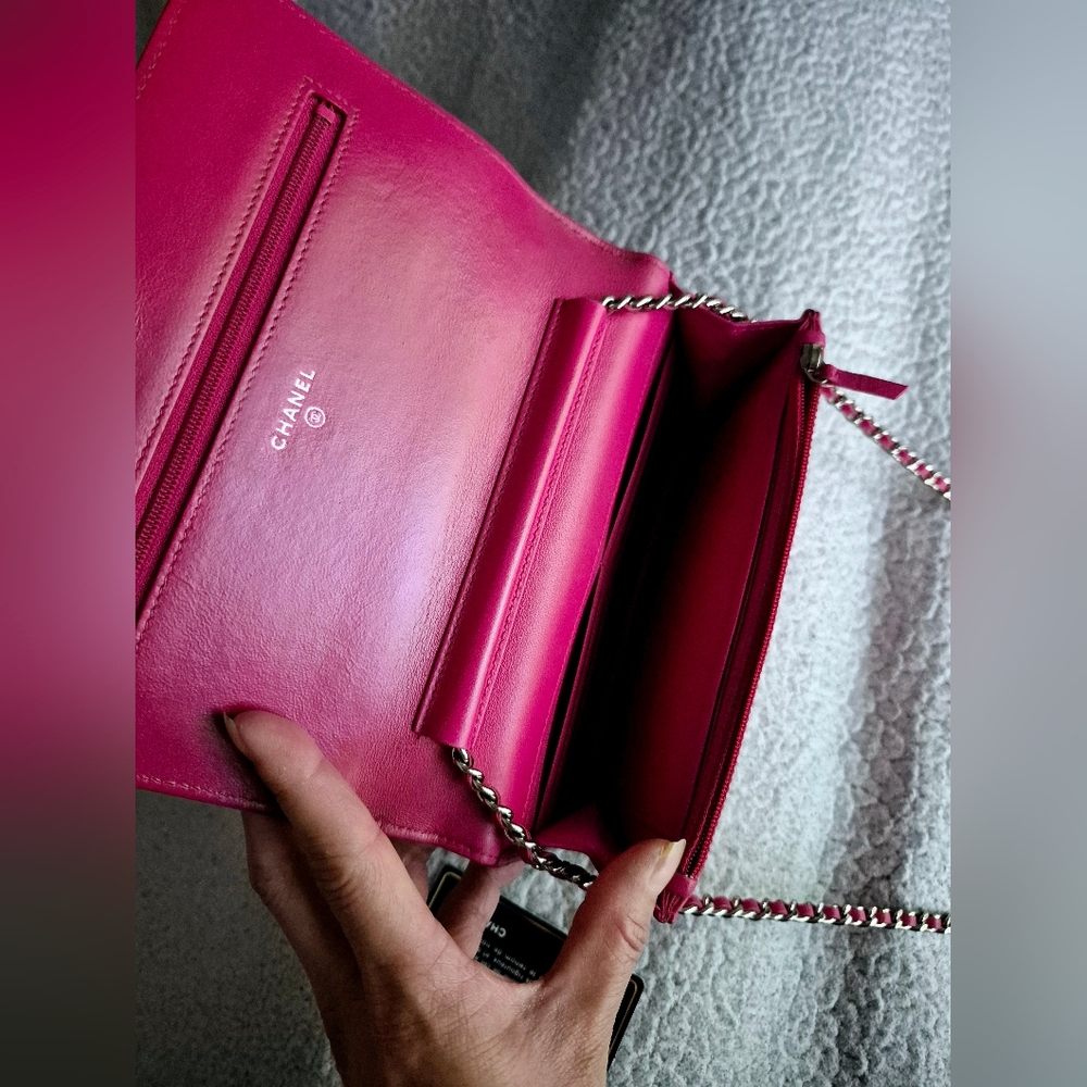 Chanel Woc Diamond CC Fuchsia - Picture 9 of 14